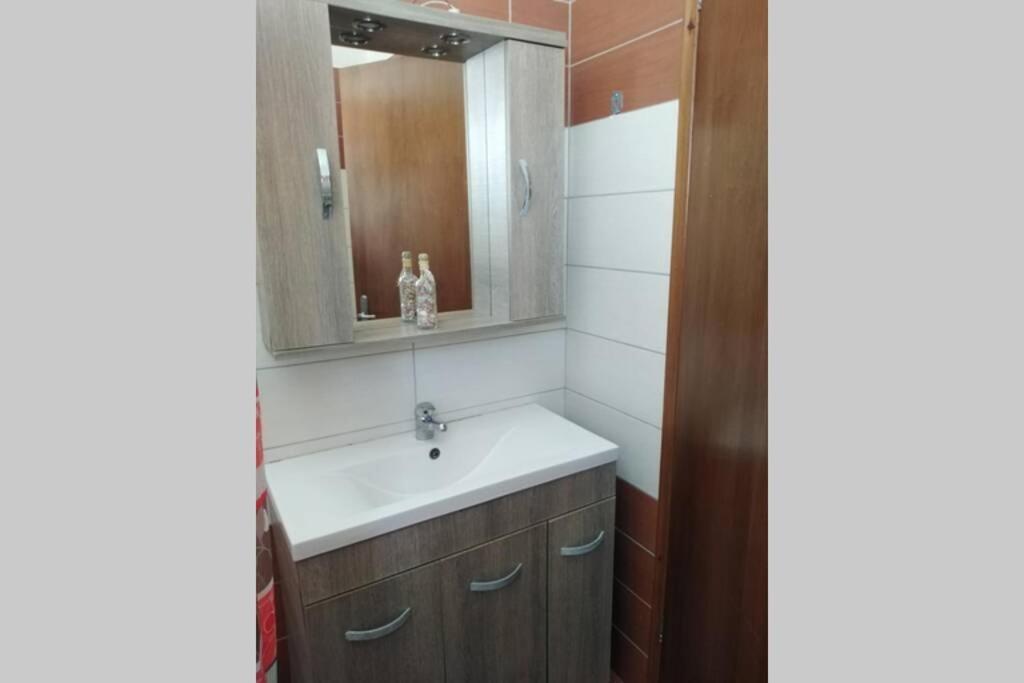Vicky'S Apartment Near To The Airport Ολόκληρο Διαμέρισμα Antimachia Екстериор снимка